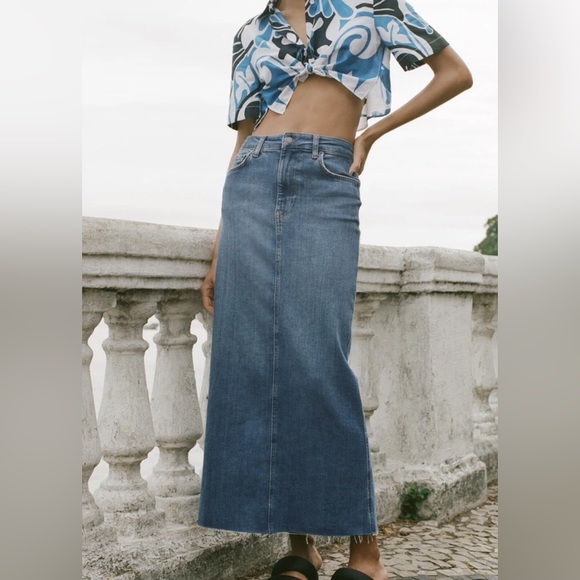 Zara Dresses & Skirts - Zara Women's Blue Denim Maxi Skirt